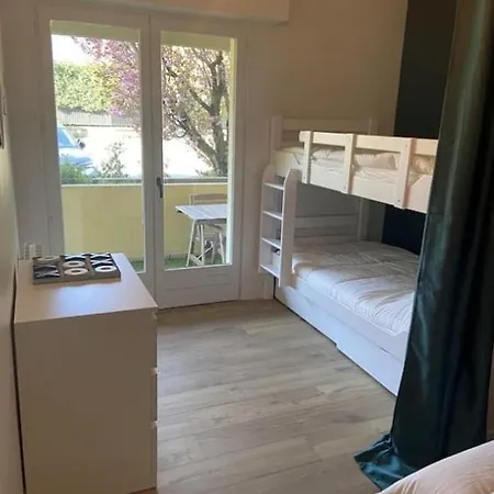Jorioz, Cozy Pres Du Apartment *